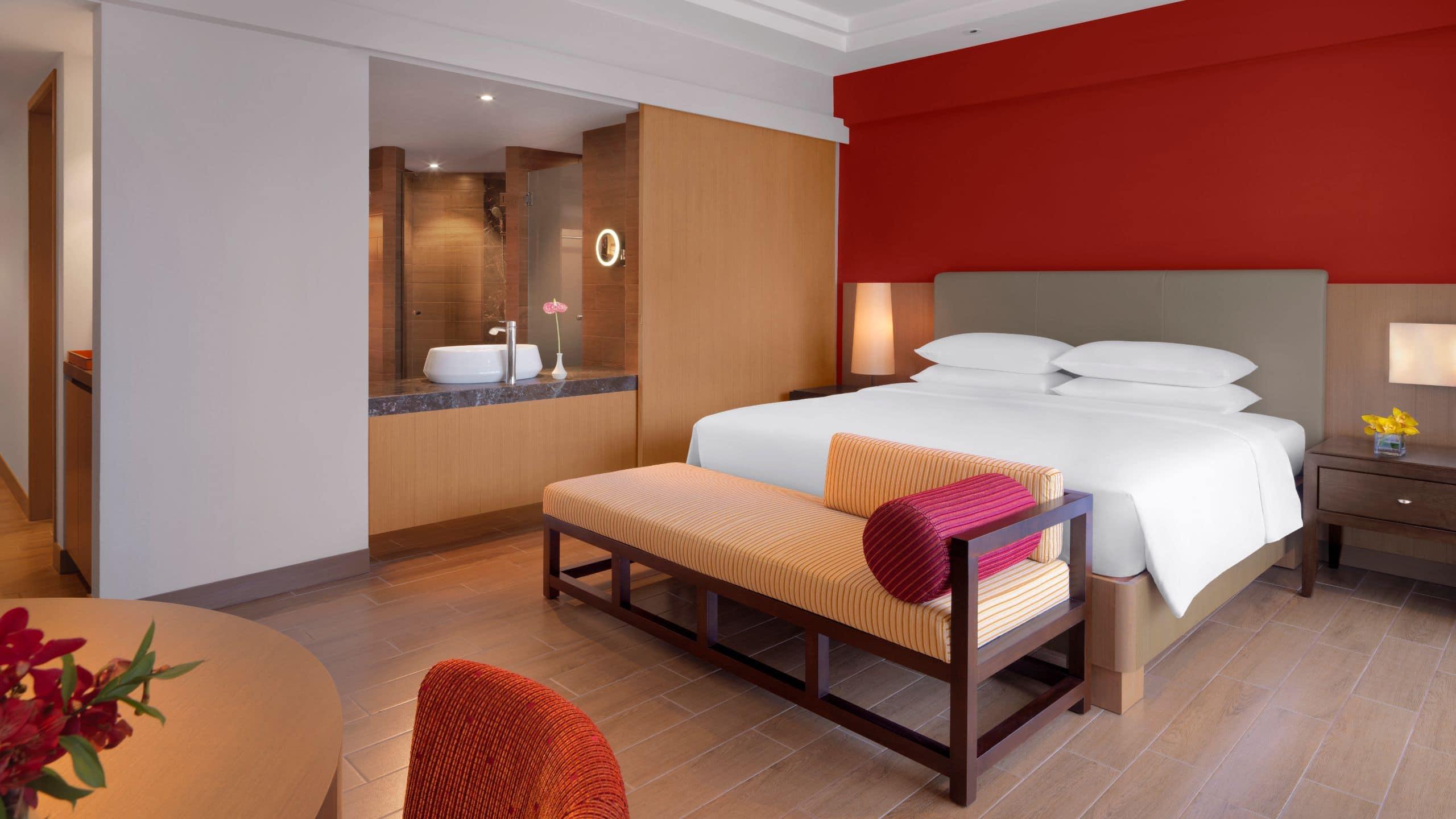 ไฮแอท รีเจนซี กวนตัน รีสอร์ต Hotel ภายนอก รูปภาพ A bedroom at the hotel