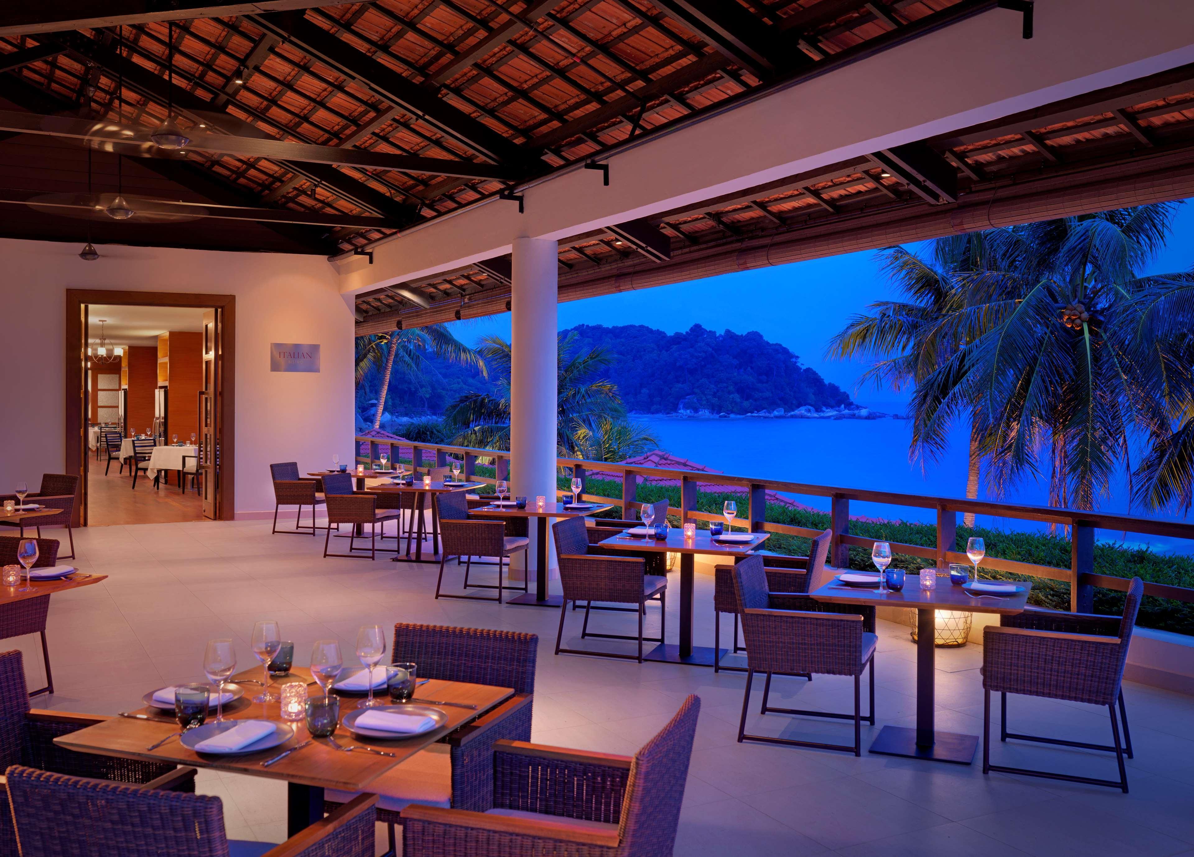 ไฮแอท รีเจนซี กวนตัน รีสอร์ต Hotel ภายนอก รูปภาพ The Deck