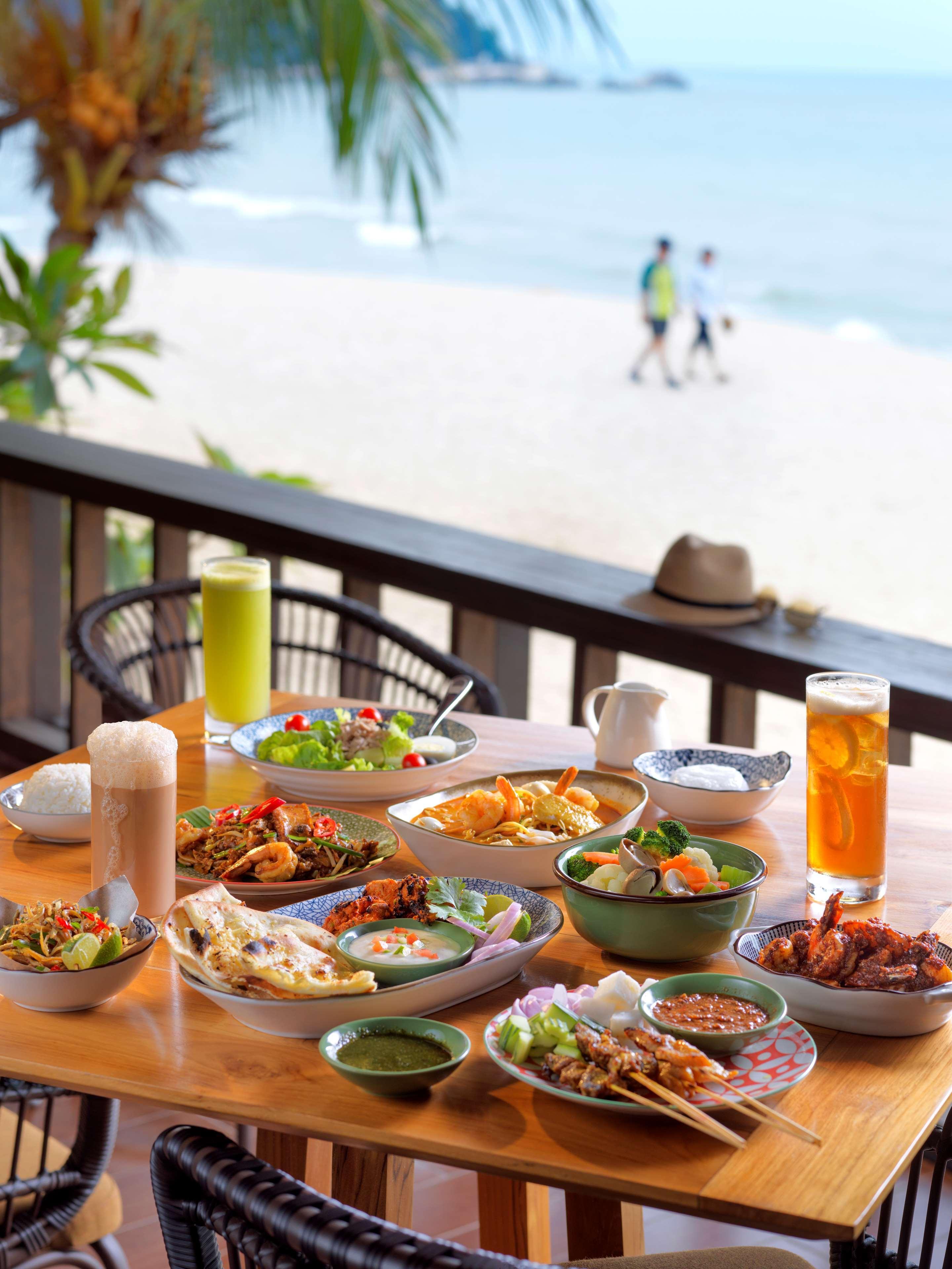 ไฮแอท รีเจนซี กวนตัน รีสอร์ต Hotel ภายนอก รูปภาพ A selection of Thai cuisine