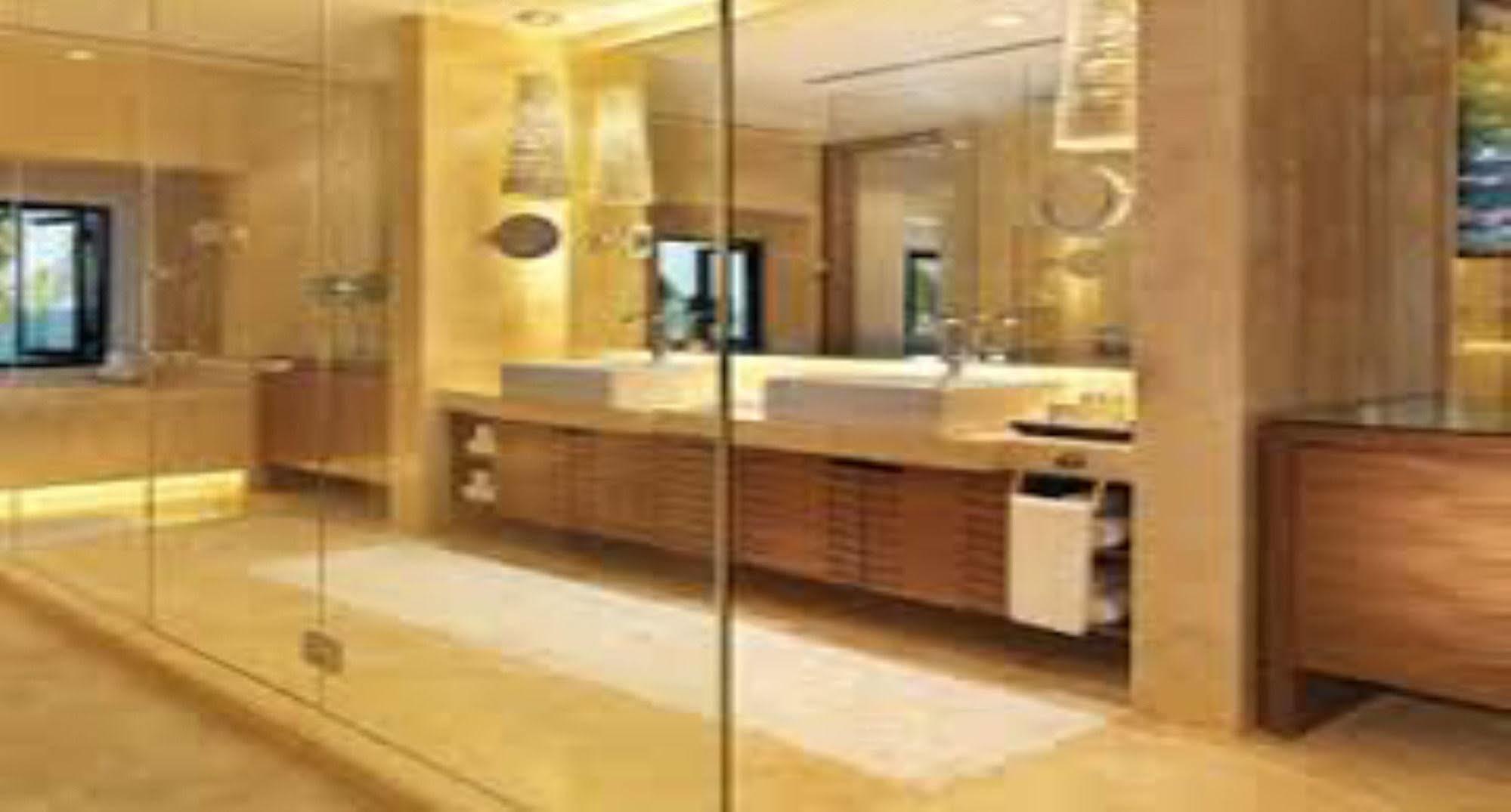 ไฮแอท รีเจนซี กวนตัน รีสอร์ต Hotel ภายนอก รูปภาพ A bathroom